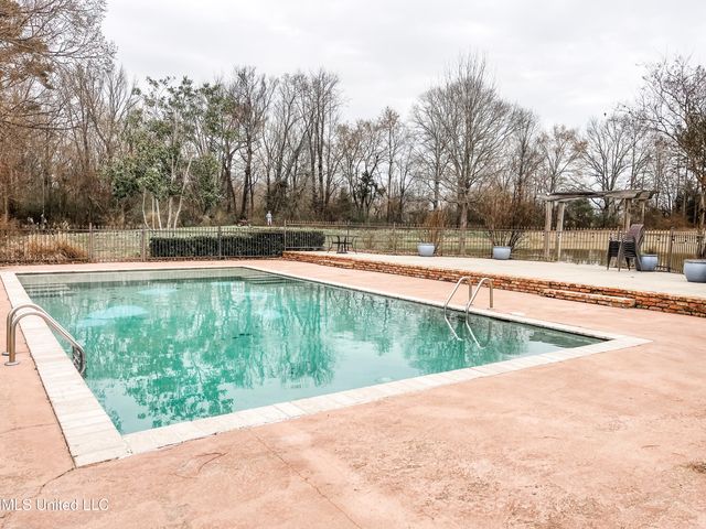 162 Sweetbriar Circle, Canton, MS 39046