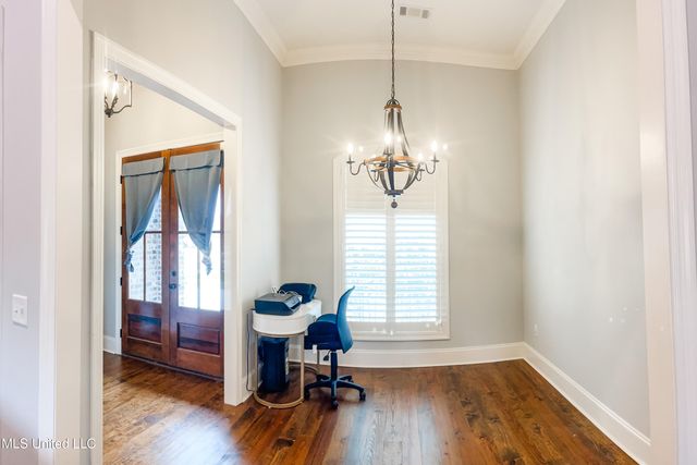 162 Sweetbriar Circle, Canton, MS 39046