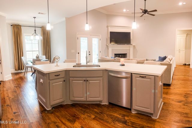 162 Sweetbriar Circle, Canton, MS 39046