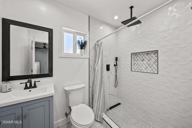 8787 Colbath Avenue, Panorama City, CA 91402