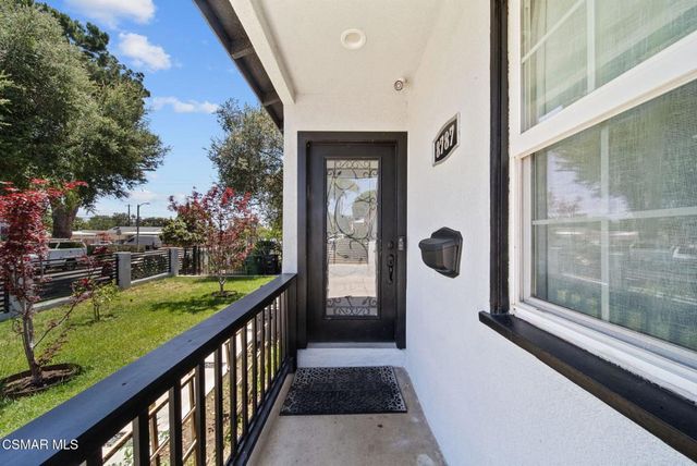8787 Colbath Avenue, Panorama City, CA 91402