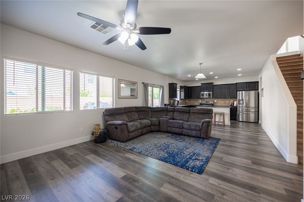6742 Prairie Dusk Drive, Las Vegas, NV 89122 — photo 2