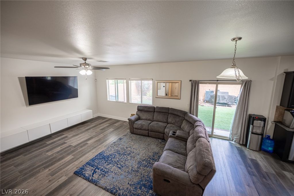 6742 Prairie Dusk Drive, Las Vegas, NV 89122 — photo 4