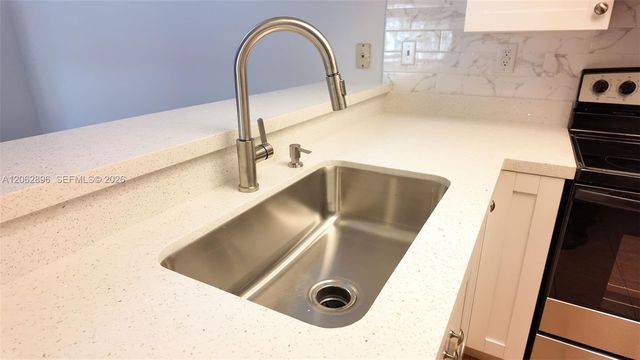 8999 SW 123rd Ct 210, Miami, FL 33186