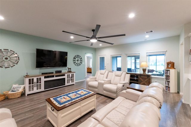 16129 William Ross Way, Conroe, TX 77303