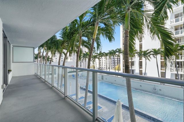 1600 SW 1st Avenue 510, Miami, FL 33129