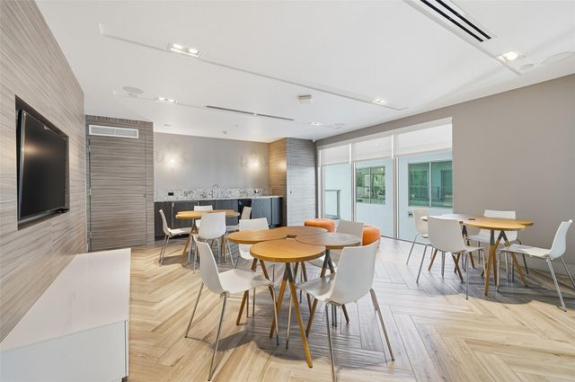 1600 SW 1st Avenue 510, Miami, FL 33129