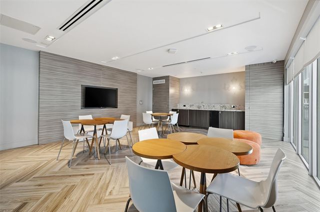 1600 SW 1st Avenue 510, Miami, FL 33129