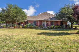 505 W 3rd Street, Dodd City, TX 75438
