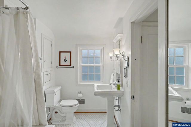 3356 NW Harrison Bl, Corvallis, OR 97330