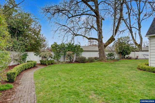 3356 NW Harrison Bl, Corvallis, OR 97330