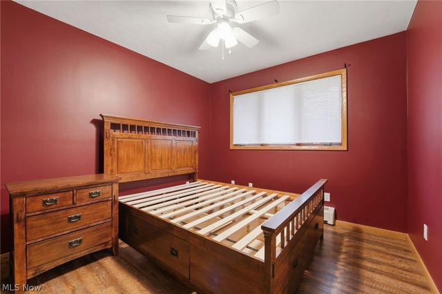 736 Lake Erie Street, Conneaut, OH 44030