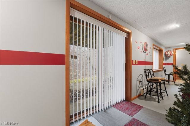 736 Lake Erie Street, Conneaut, OH 44030