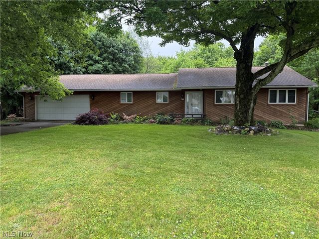 736 Lake Erie Street, Conneaut, OH 44030
