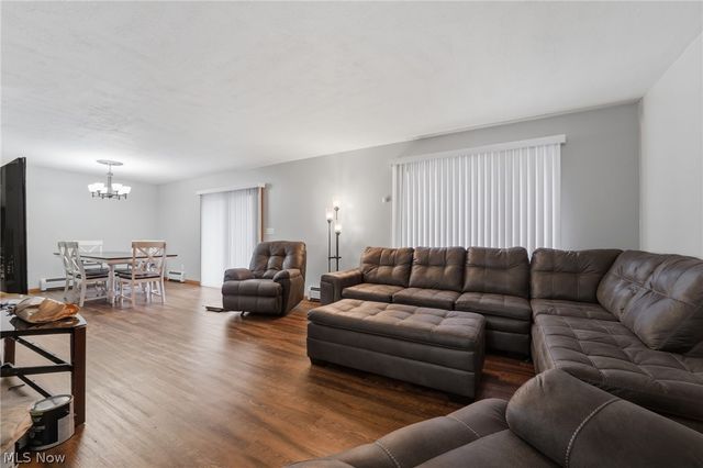 736 Lake Erie Street, Conneaut, OH 44030