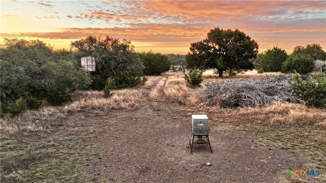 405 Heartleaf Drive, Lampasas, TX 76550