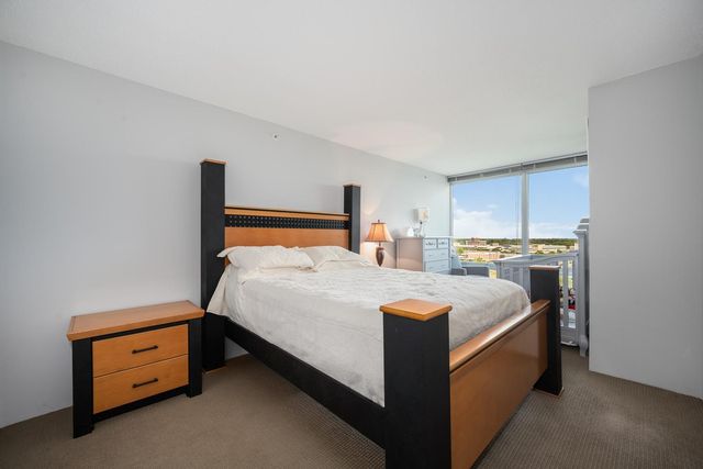 9715 Woods Drive 1403, Skokie, IL 60077