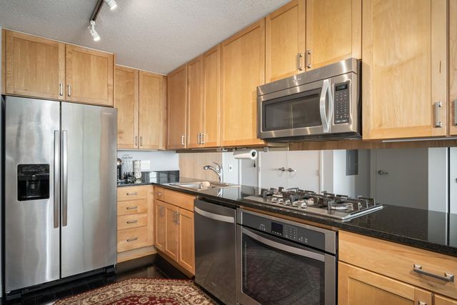 9715 Woods Drive 1403, Skokie, IL 60077