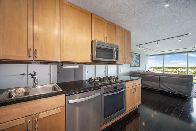 9715 Woods Drive 1403, Skokie, IL 60077
