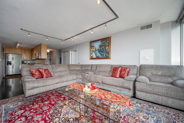 9715 Woods Drive 1403, Skokie, IL 60077