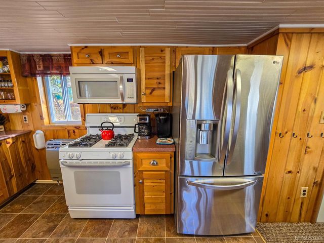 E8805 Lost Lake Road, Wetmore, MI 49895