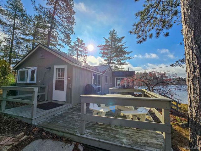 E8805 Lost Lake Road, Wetmore, MI 49895