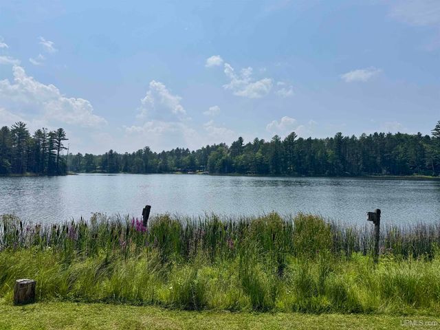 E8805 Lost Lake Road, Wetmore, MI 49895