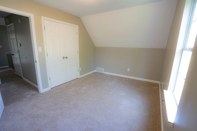 2211 STONE STREAM CV, Memphis, TN 38016