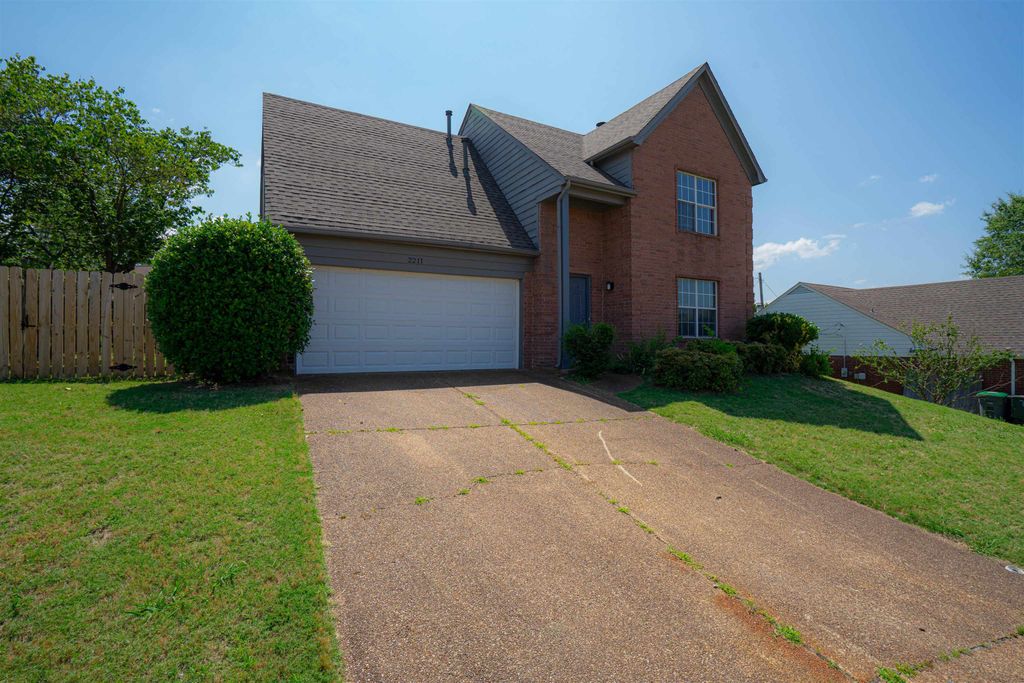 2211 STONE STREAM CV, Memphis, TN 38016