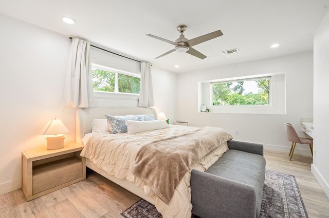 2102 Teague Road, Houston, TX 77080