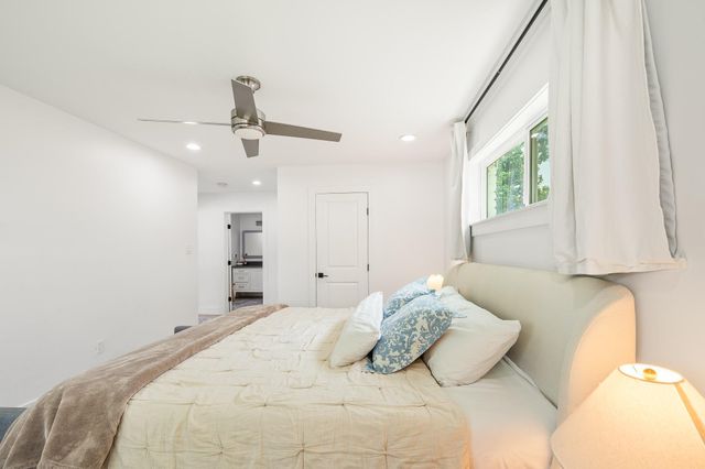 2102 Teague Road, Houston, TX 77080