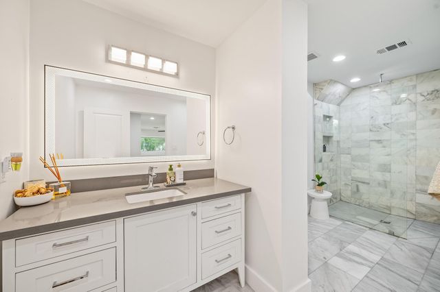 2102 Teague Road, Houston, TX 77080