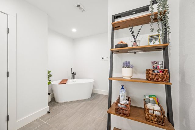 2102 Teague Road, Houston, TX 77080