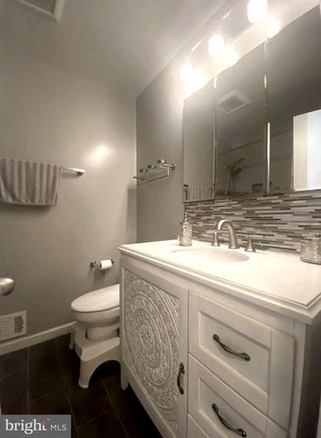 621 PIPING ROCK DR, Silver Spring, MD 20905