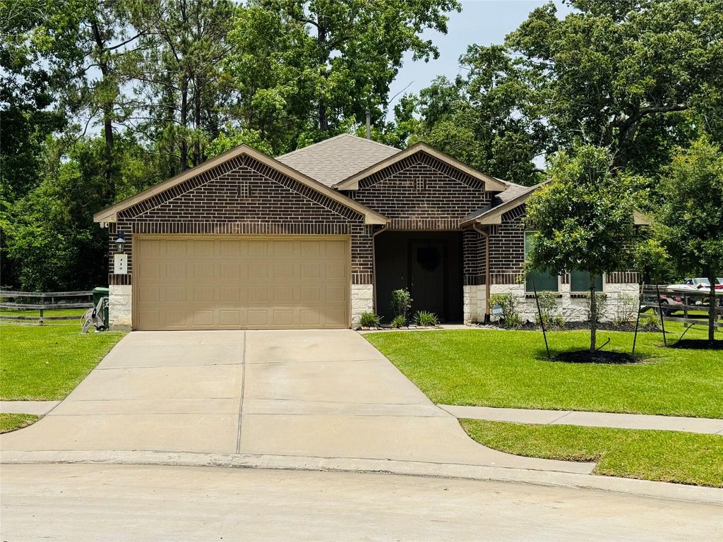 410 Rocky Ridge Drive, Anahuac, TX 77514