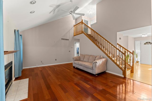 11133 Tremont Lane, Plymouth Charter Township, MI 48170