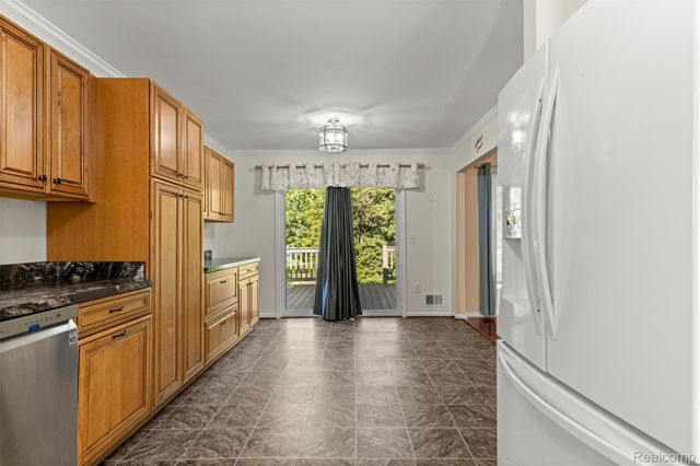 11133 Tremont Lane, Plymouth Charter Township, MI 48170