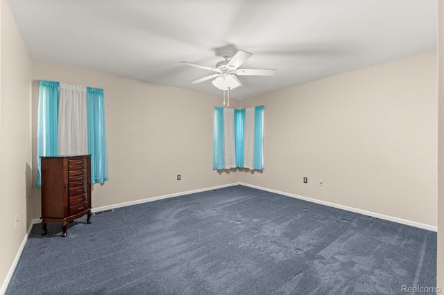 11133 Tremont Lane, Plymouth Charter Township, MI 48170