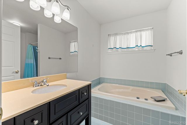 11133 Tremont Lane, Plymouth Charter Township, MI 48170