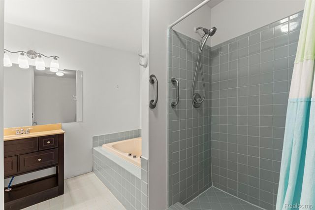 11133 Tremont Lane, Plymouth Charter Township, MI 48170