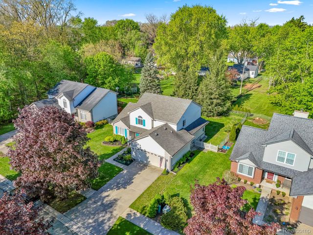 11133 Tremont Lane, Plymouth Charter Township, MI 48170