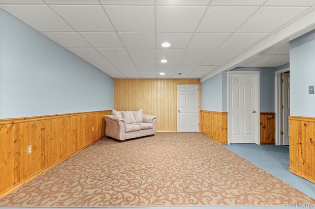 11133 Tremont Lane, Plymouth Charter Township, MI 48170