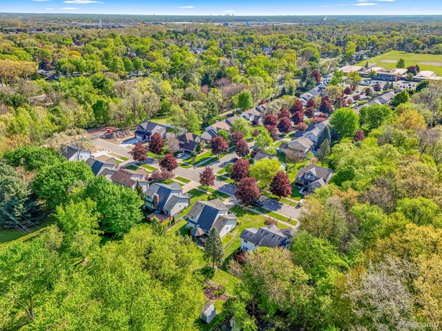 11133 Tremont Lane, Plymouth Charter Township, MI 48170
