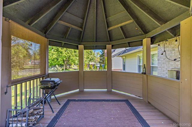 11133 Tremont Lane, Plymouth Charter Township, MI 48170