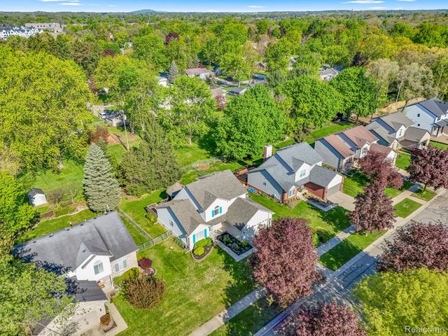 11133 Tremont Lane, Plymouth Charter Township, MI 48170