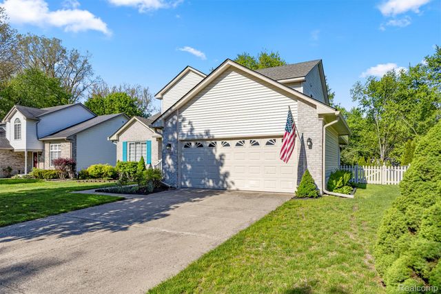 11133 Tremont Lane, Plymouth Charter Township, MI 48170