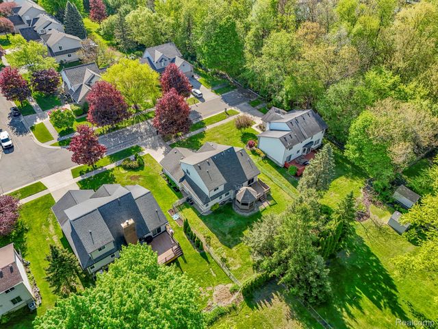 11133 Tremont Lane, Plymouth Charter Township, MI 48170