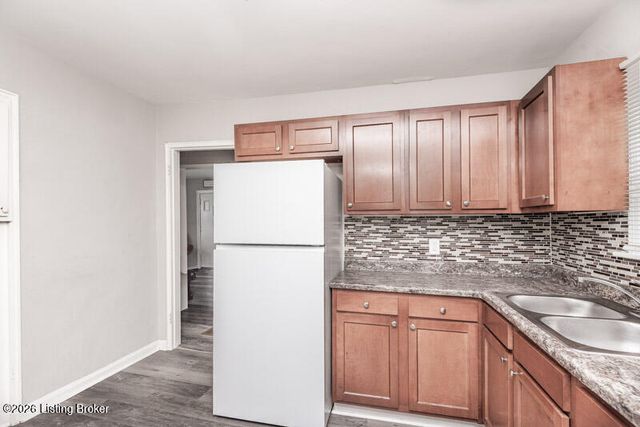 1157 S 43rd St, Louisville, KY 40211