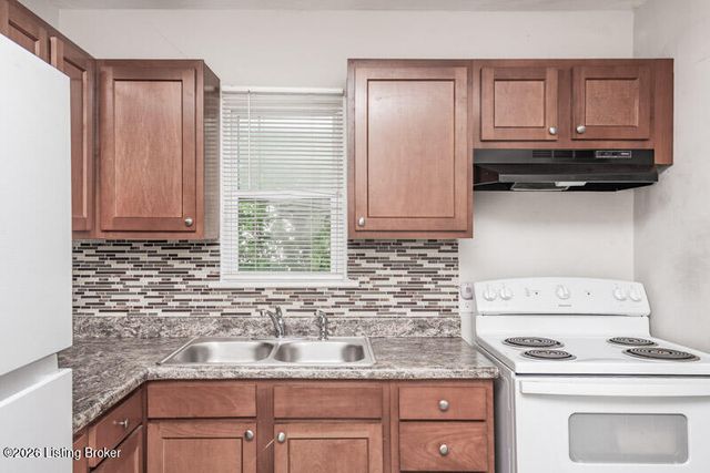 1157 S 43rd St, Louisville, KY 40211
