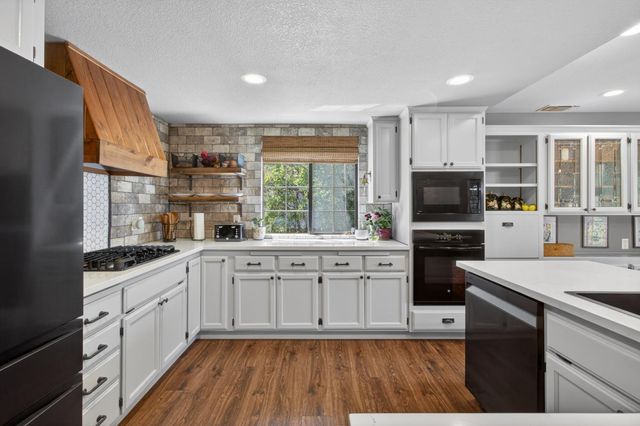 8757 Sharmead Way, Fair Oaks, CA 95628